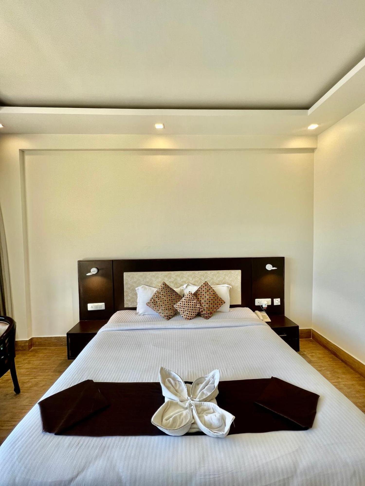 Sea Hawk - Luxury Hill Resort 4 Mins From Bhimtal Lake Exterior photo
