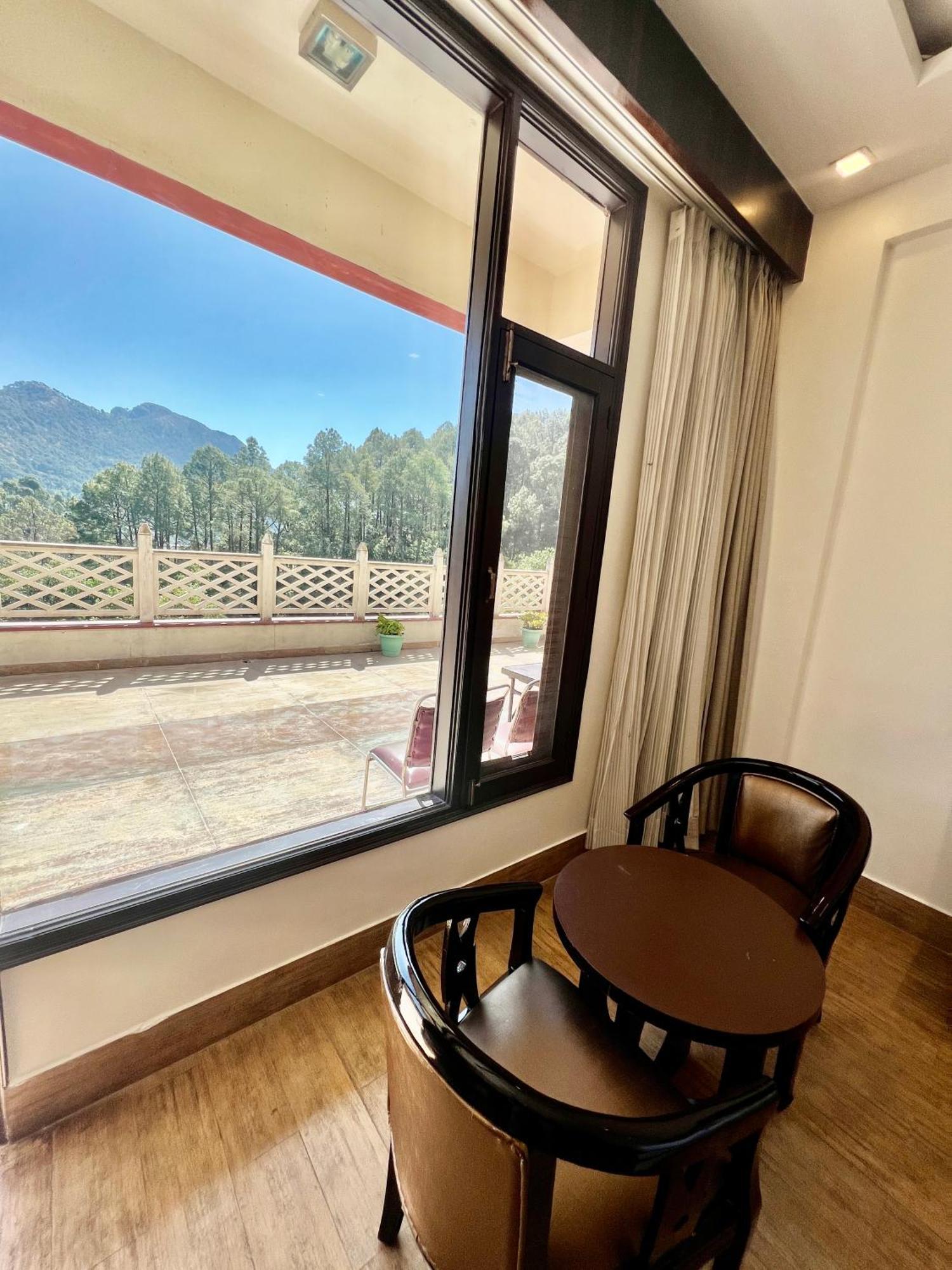 Sea Hawk - Luxury Hill Resort 4 Mins From Bhimtal Lake Exterior photo