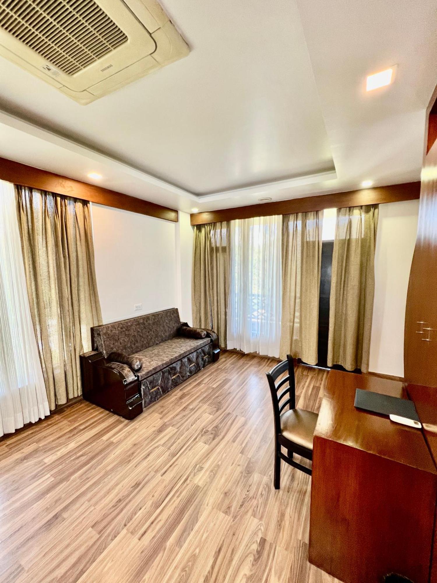 Sea Hawk - Luxury Hill Resort 4 Mins From Bhimtal Lake Exterior photo